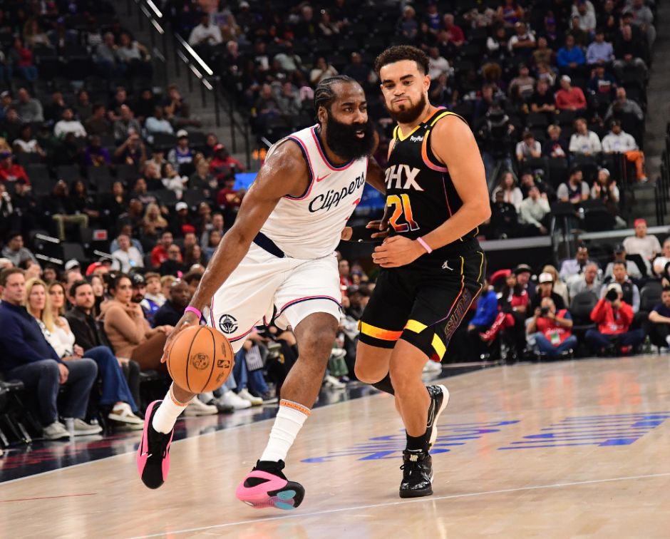 太阳快船角逐，球场上风起云涌引人瞩目的简单介绍