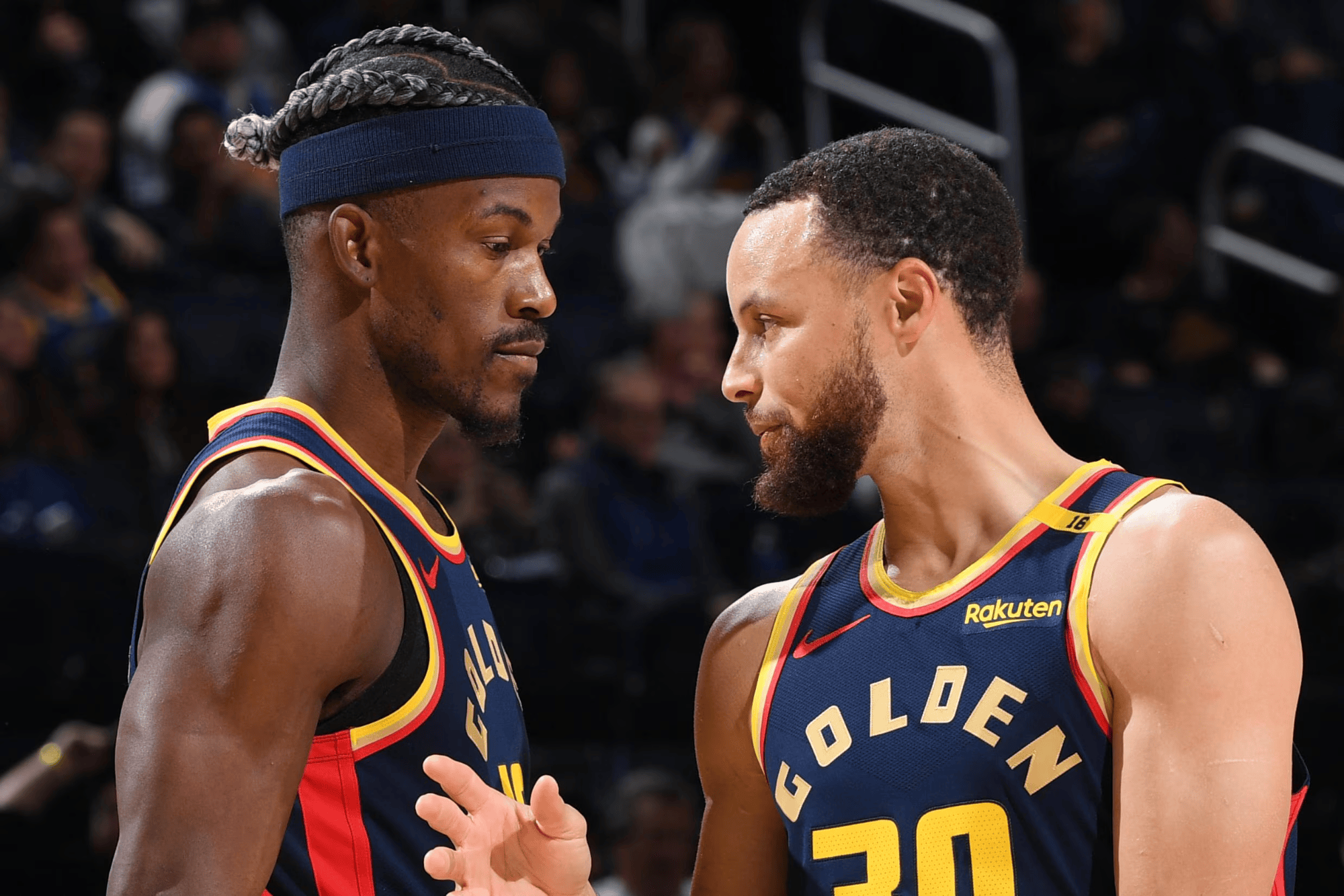 巴特勒回归赛场，精彩发挥首场状态亮眼，G2观众沸腾！